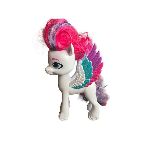 Hasbro Multicolor Rainbow My Little Pony Shining Adventures Zipp Storm Figure 6" - Picture 8 of 8